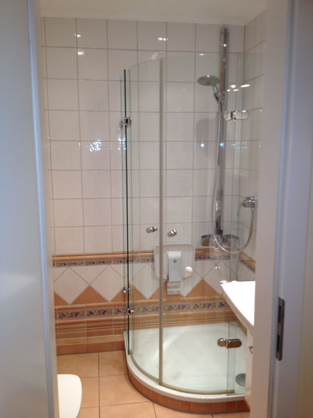 Duschbad Wohnung 10